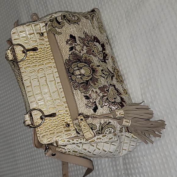 Beautifully Embroderided & Leather Sharif 1827 Satchel - Picture 2 of 14